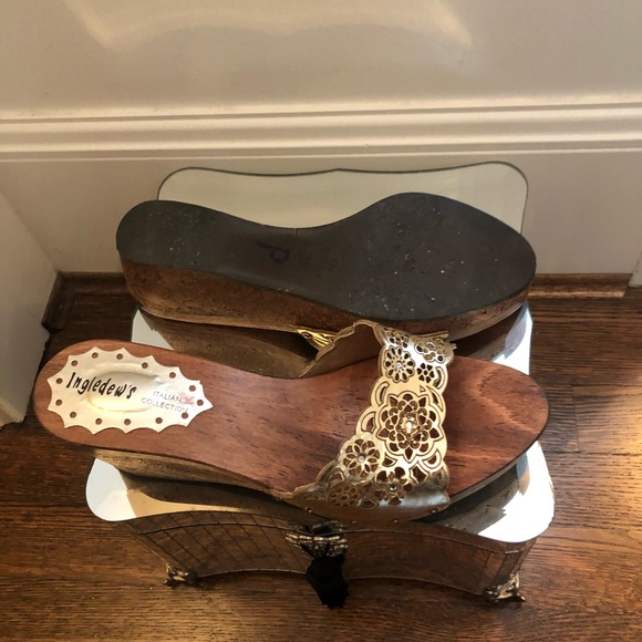 COPY - Ingledew’s gold leather mules size 8 - Picture 2 of 3